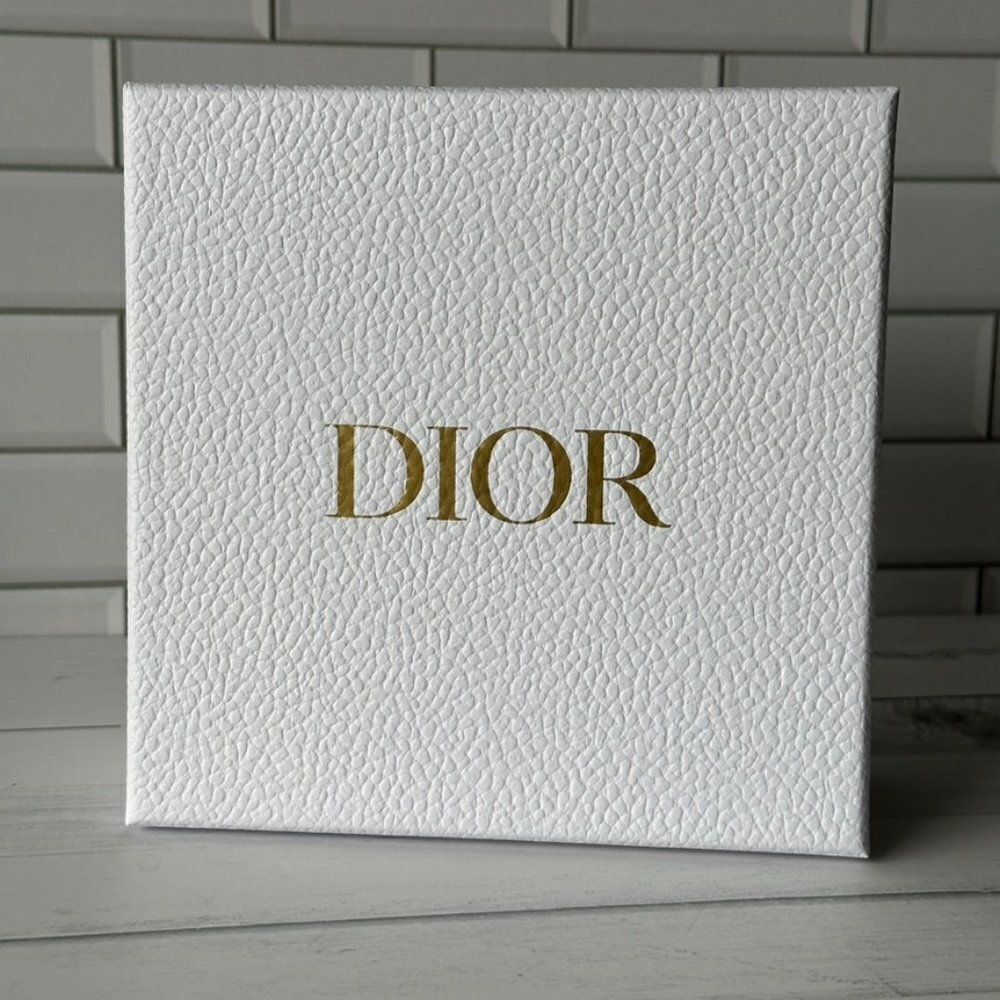 BRAND NEW DIOR Box - Large - Picture 4 of 11